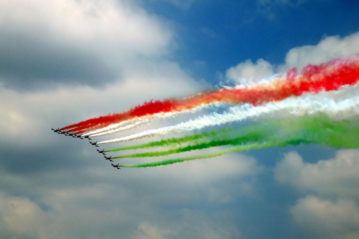 couleurs italiennes pour la fête nationale jours fériés