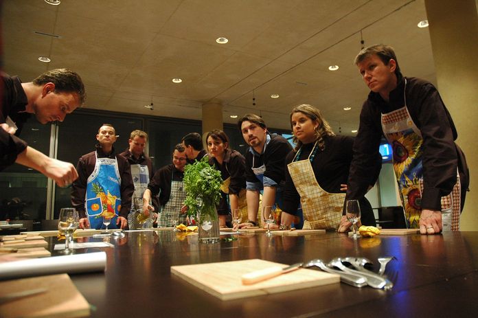 Un cours de cuisine à Rome. Un cours de cuisine à Rome.