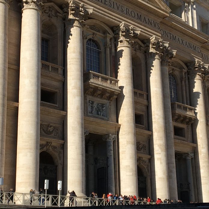 Façade basilique saint-pierre de Rome Façade basilique saint-pierre de Rome