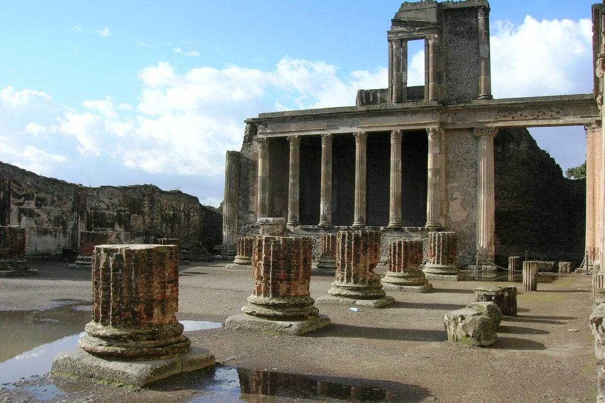 Basilique à Pompéi.