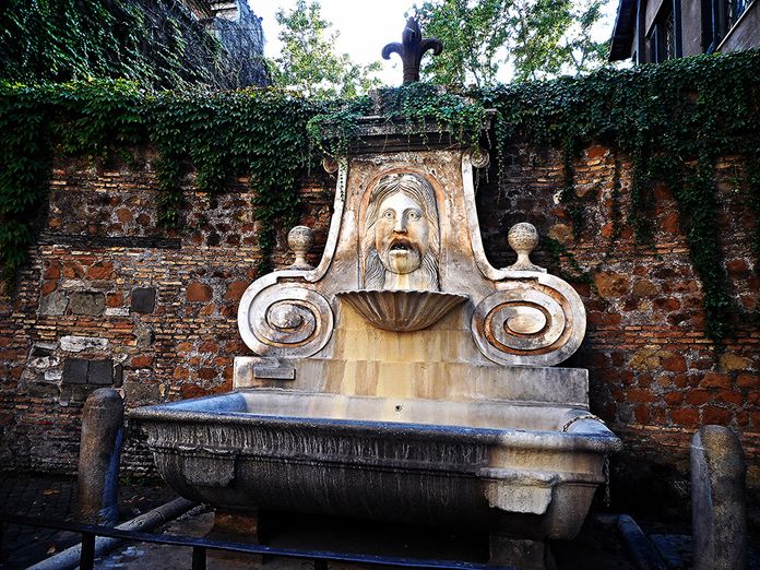 fontaine de mascherone via giulia rome fontaine de mascherone via giulia rome