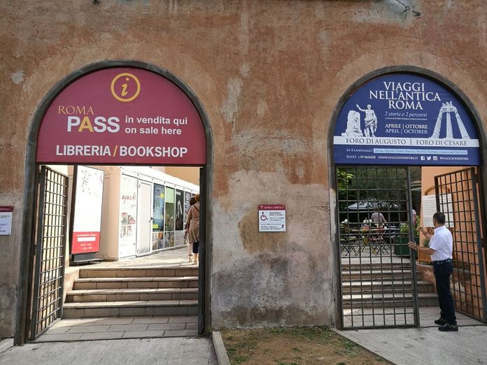 Point informations touristiques Rome. Point informations touristiques Rome.
