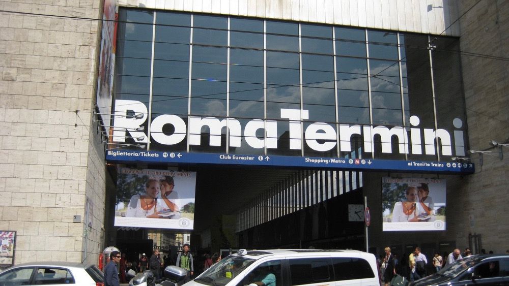 Gare train Rome Termini.