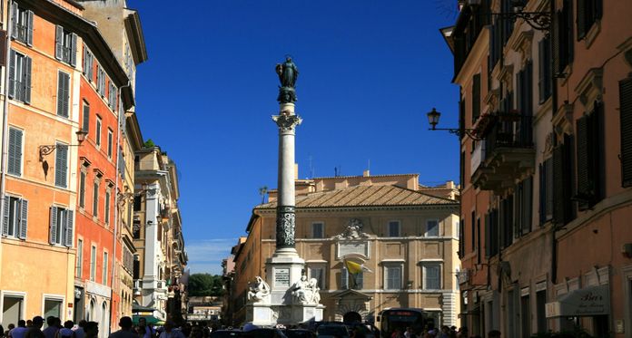Noël colonne Immaculée Conception Rome. Noël colonne Immaculée Conception Rome.