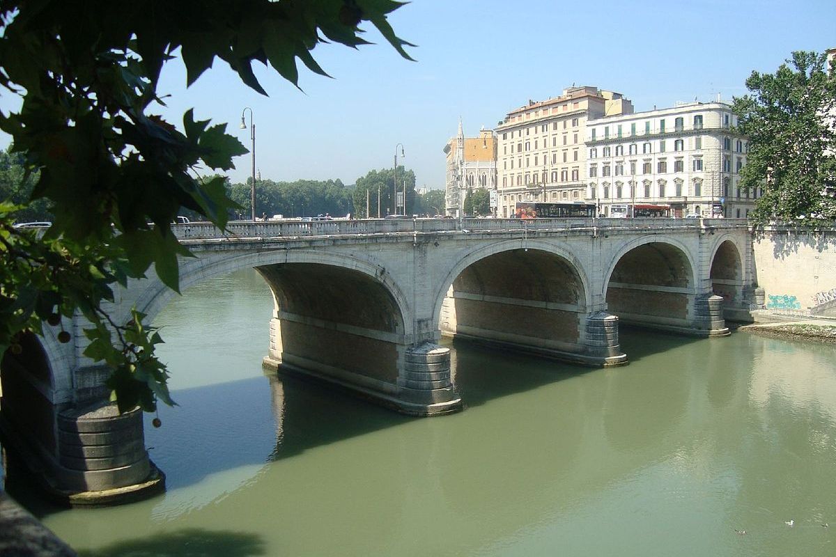 1er janvier Ponte Cavour Rome.