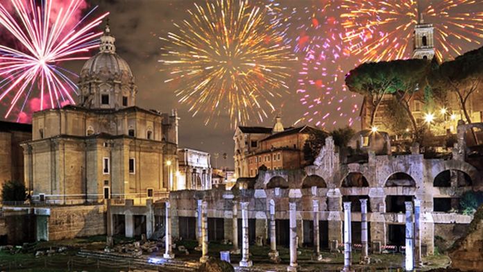 réveillon Rome feu artifice. réveillon Rome feu artifice.