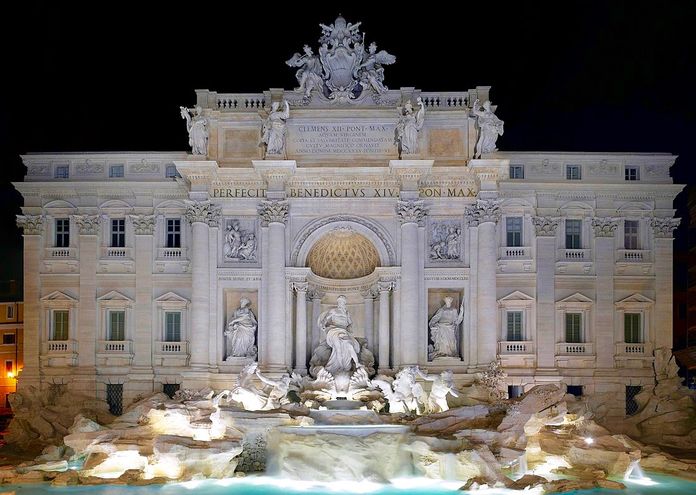 Rome soirée fontaine de trevi