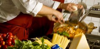 Un cours de cuisine pour apprendre à faire des raviolis à Rome cours de cuisine Rome.