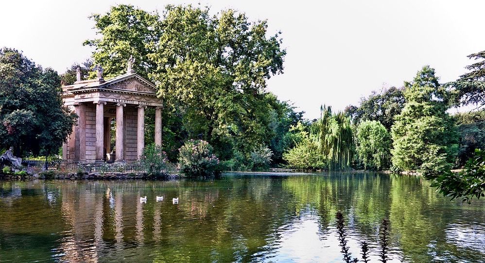 Le jardin de la Villa Borghese, à Rome.