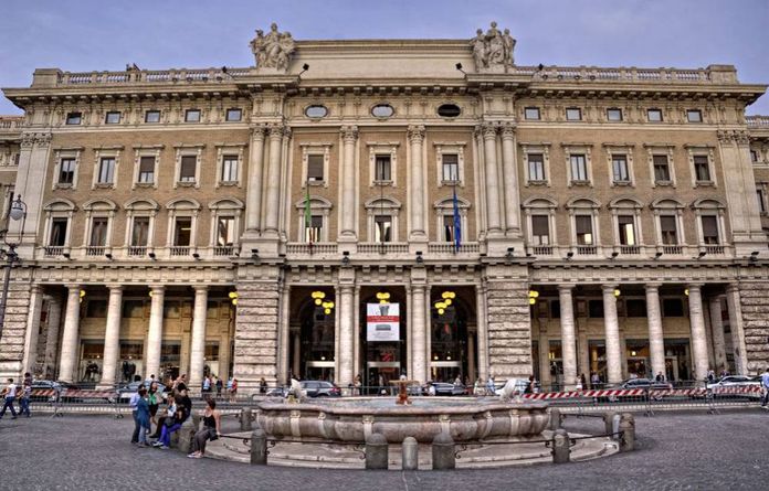 shopping-dans-galerie-alberto-sordi-rome shopping-dans-galerie-alberto-sordi-rome