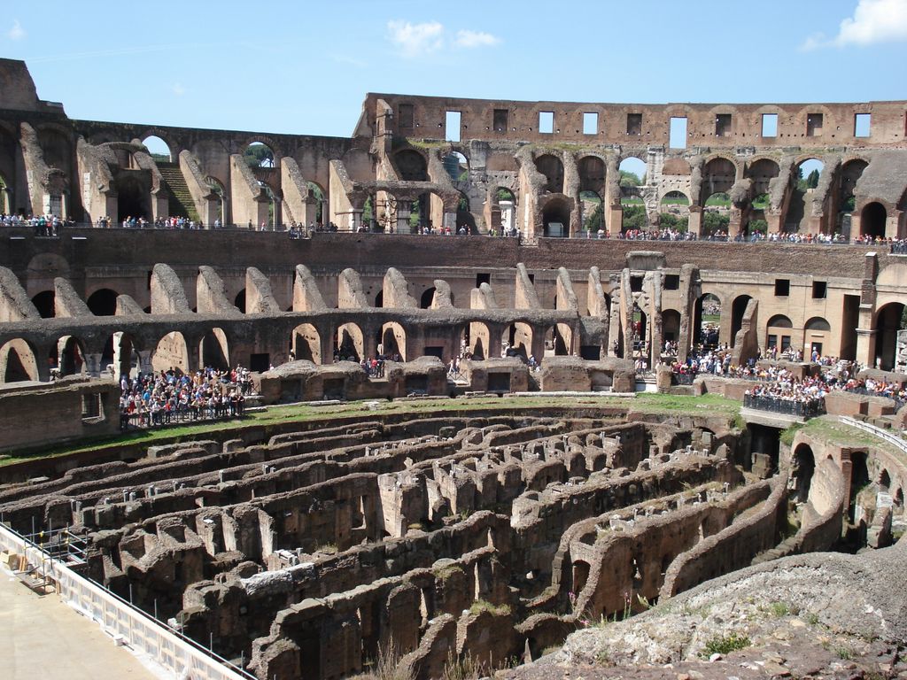 Colisée vu de l'intérieur Rome