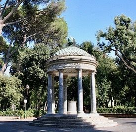 Tempietto di Diana villa Borghese Rome