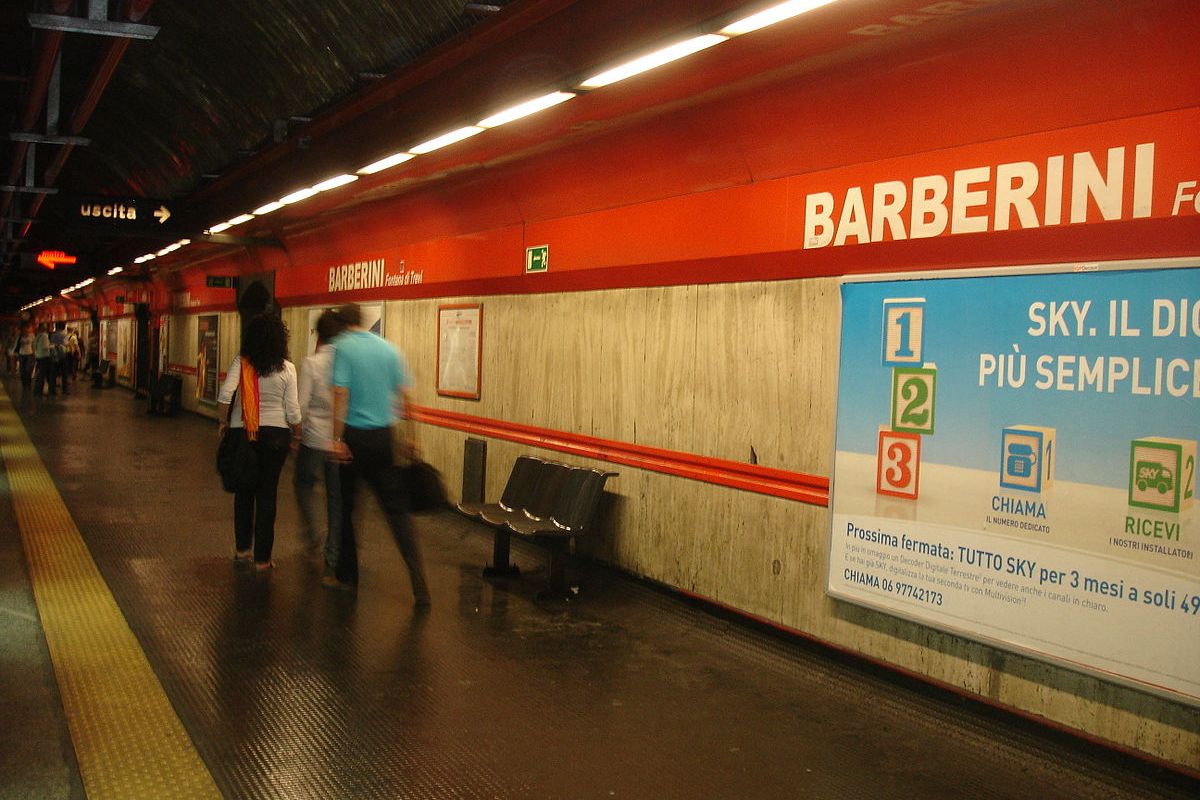 stations de métro Barberini Rome