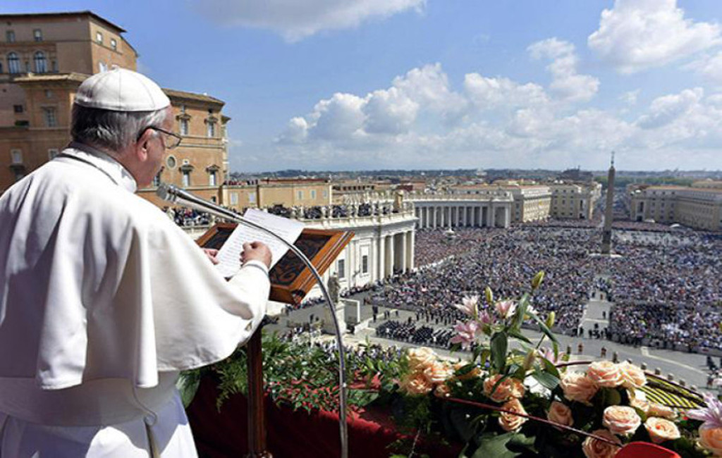 benediction pape rome paques